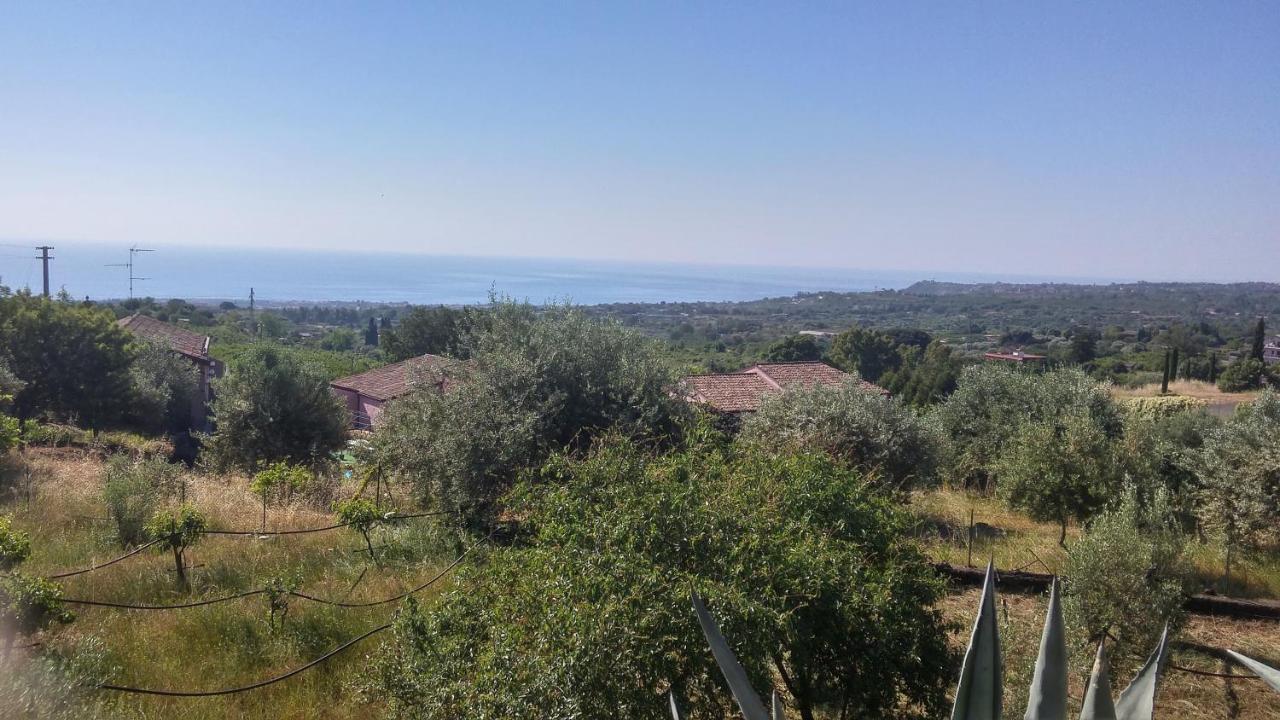La Casa Del Melograno Bed & Breakfast Santa Venerina Bagian luar foto