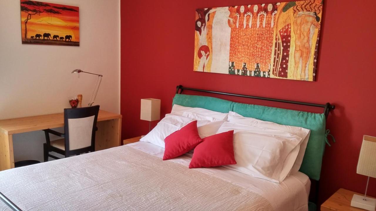 La Casa Del Melograno Bed & Breakfast Santa Venerina Bagian luar foto