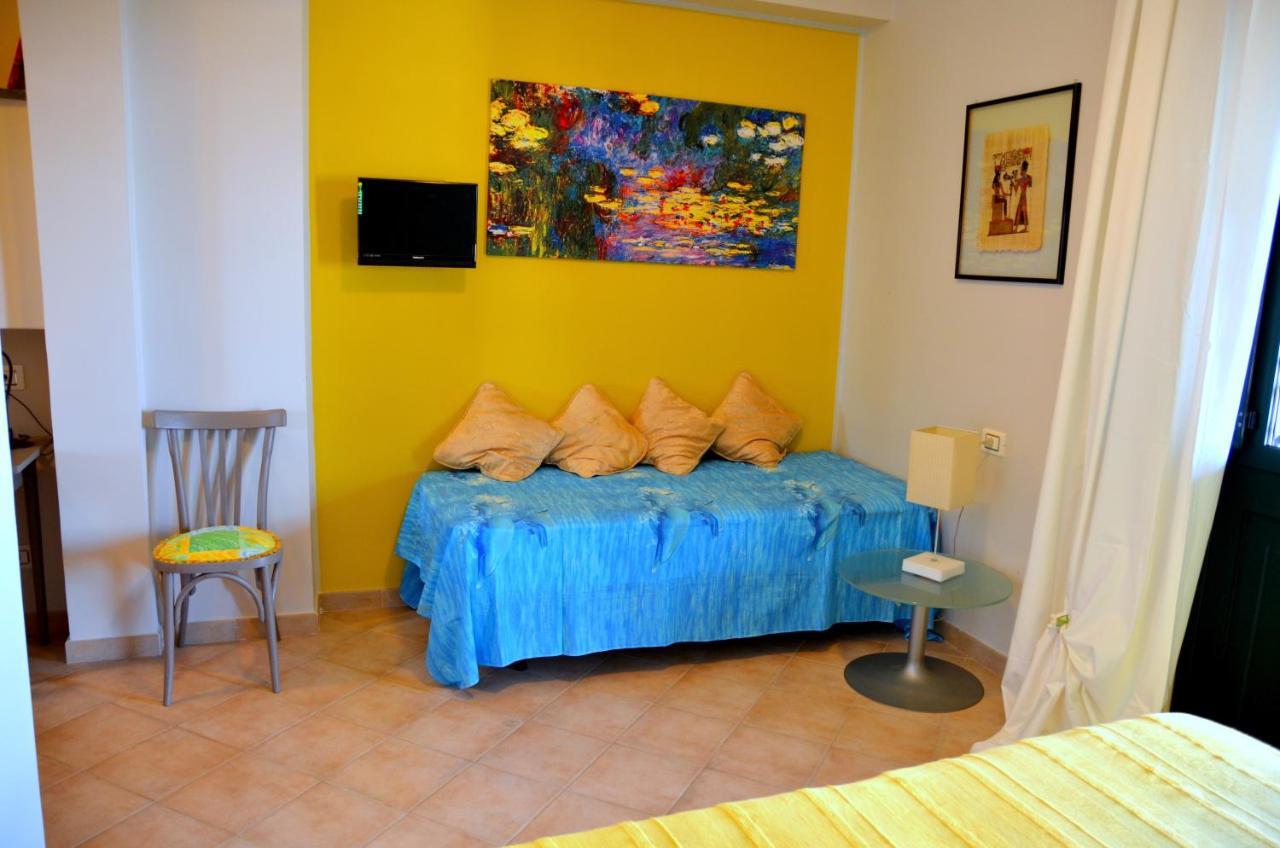 La Casa Del Melograno Bed & Breakfast Santa Venerina Bagian luar foto